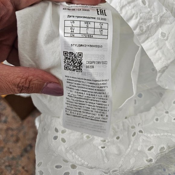 NWT GUESS White Eyelet Long Sleeve Mini Dress Size L - Picture 9 of 10
